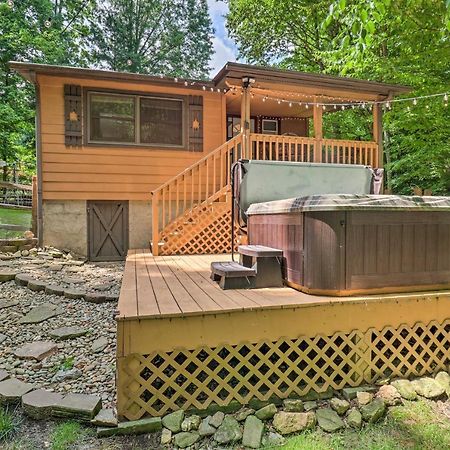 Vintage Creekside Cottage With Hot Tub And Grill! Maggie Valley Eksteriør billede
