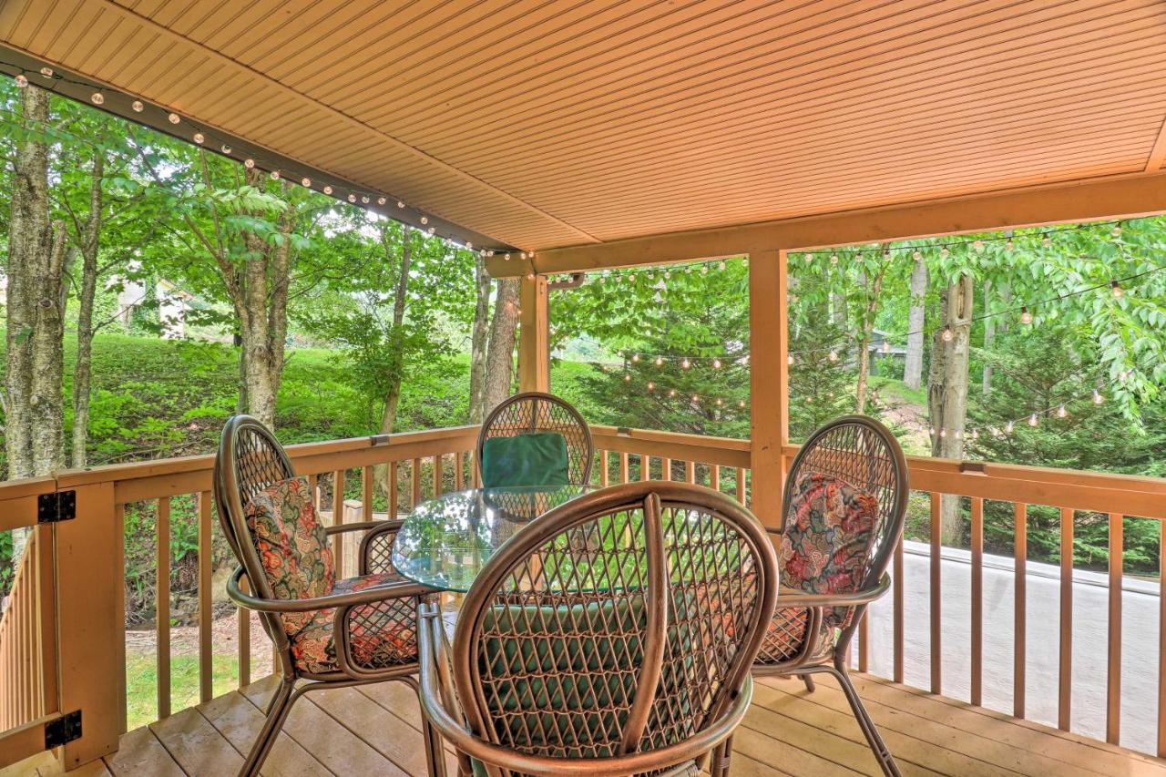 Vintage Creekside Cottage With Hot Tub And Grill! Maggie Valley Eksteriør billede